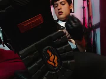 dom2travelers_sm — 2025-10-14 01:11 dom2travelers_sm — 2025-10-14 01:11