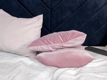 khloe_cutee — 2025-10-14 19:33 khloe_cutee — 2025-10-14 19:33